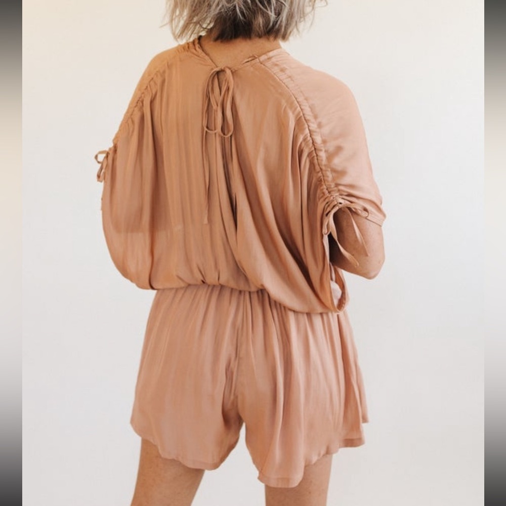 Camel romper - Picture 3 of 3